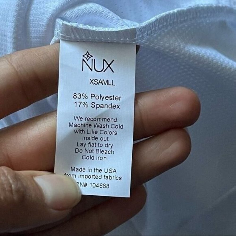 NUX White Sweat Yoga Tank Sleeveless Crewneck Lightweight Workout Top Size XS - Picture 9 of 10